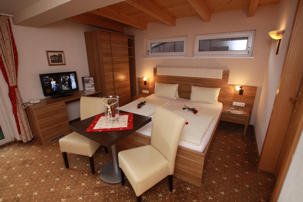 Pension Edelweiss Breitenbach am Inn الغرفة الصورة